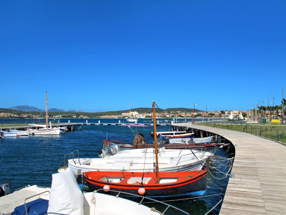 Apartment Giuly By Interhome Golfo Aranci Exterior foto